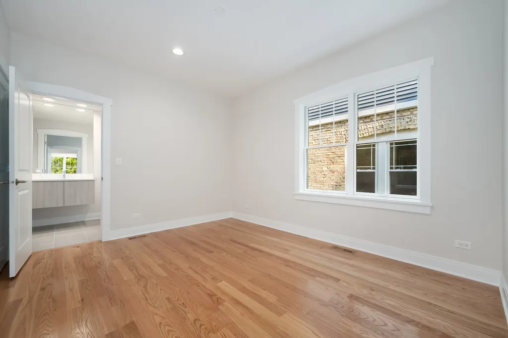 5310 North Spaulding Avenue Chicago IL 60625