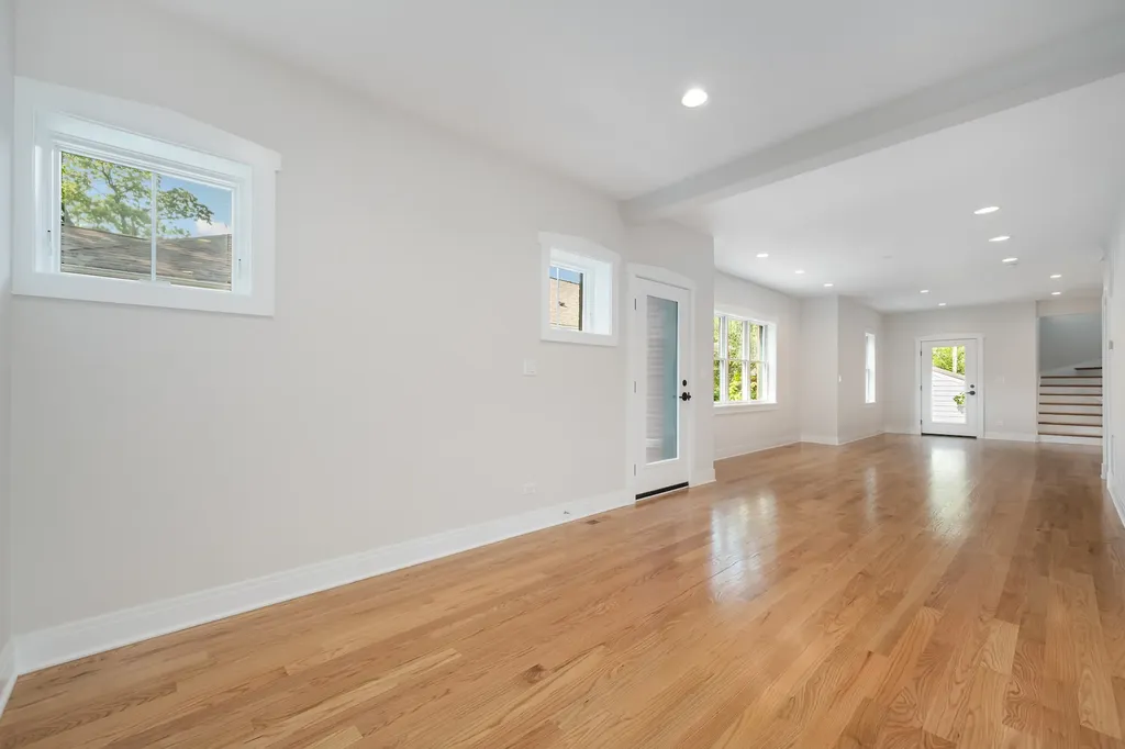 5310 North Spaulding Avenue Chicago IL 60625