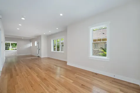 5310 North Spaulding Avenue Chicago IL 60625