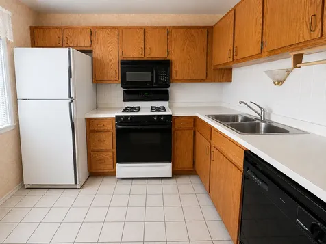 1019 Tobey Court Schaumburg IL 60194