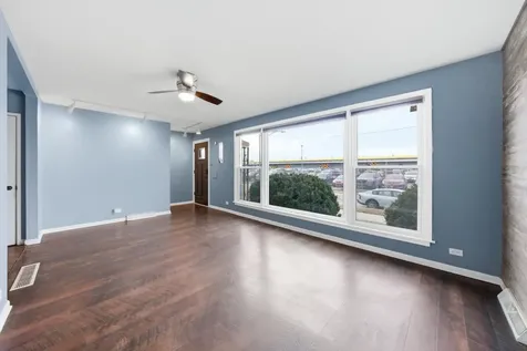 4605 South Laramie Avenue Chicago IL 60638