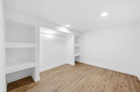 4605 South Laramie Avenue Chicago IL 60638