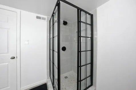 4605 South Laramie Avenue Chicago IL 60638
