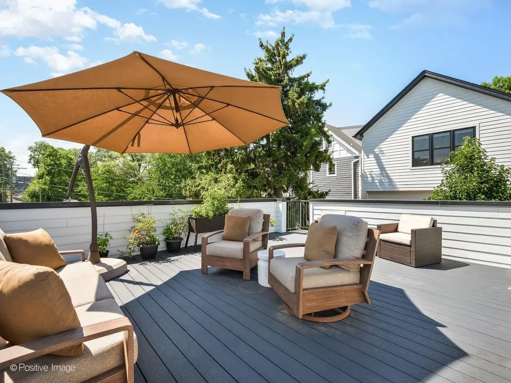 2251 West Berwyn Avenue Chicago IL 60625