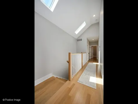 2251 West Berwyn Avenue Chicago IL 60625