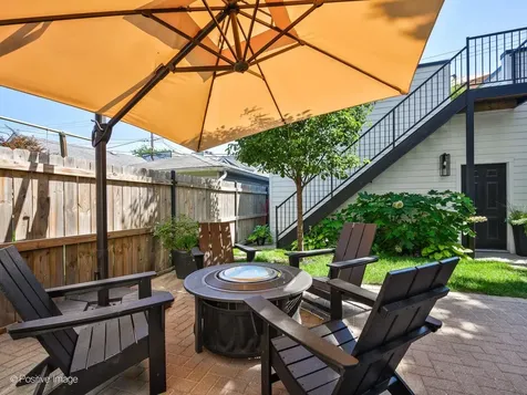 2251 West Berwyn Avenue Chicago IL 60625