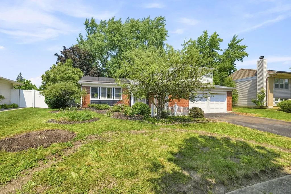 337 Huntington Way Bolingbrook IL 60440
