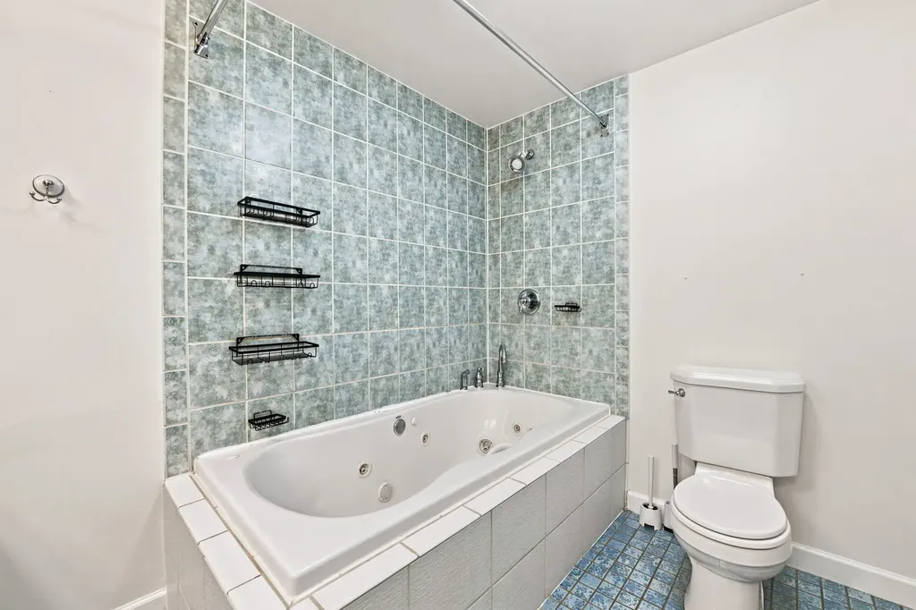337 Huntington Way Bolingbrook IL 60440