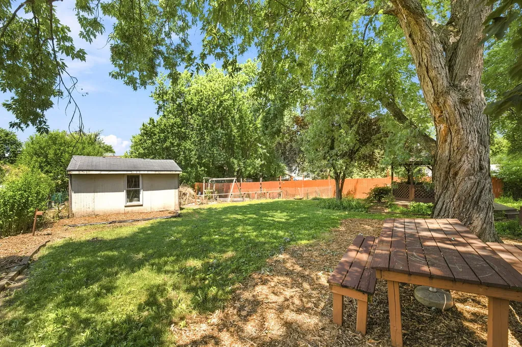 337 Huntington Way Bolingbrook IL 60440