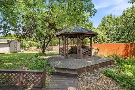 337 Huntington Way Bolingbrook IL 60440