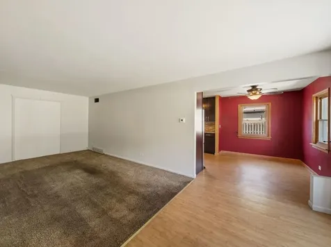 5706 Leitch Avenue Countryside IL 60525