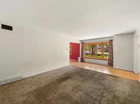 5706 Leitch Avenue Countryside IL 60525