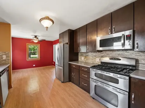 5706 Leitch Avenue Countryside IL 60525