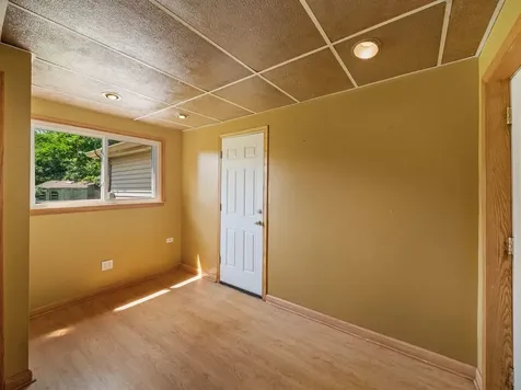 5706 Leitch Avenue Countryside IL 60525