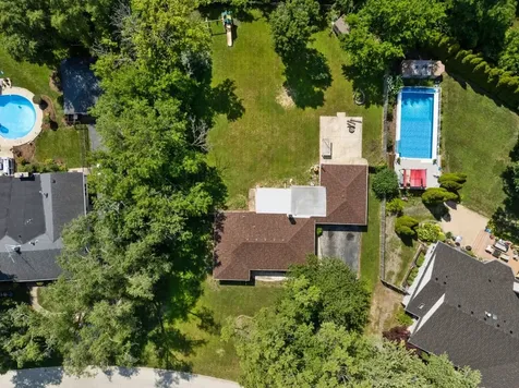5706 Leitch Avenue Countryside IL 60525