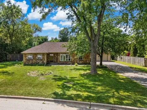 5706 Leitch Avenue Countryside IL 60525