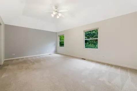 1106 Portsmouth Circle Gurnee IL 60031