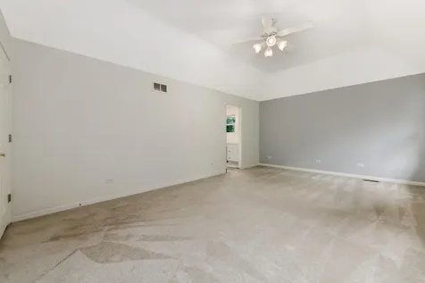 1106 Portsmouth Circle Gurnee IL 60031