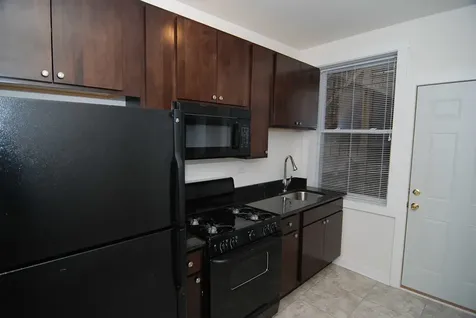 3221 West Division Street Chicago IL 60651