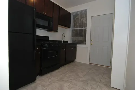 3221 West Division Street Chicago IL 60651