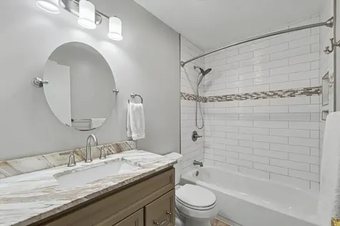 2312 Blackthorn Drive Champaign IL 61821
