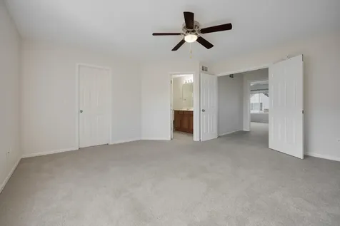 442 Churchill Drive Elgin IL 60124