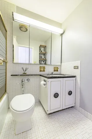 777 North Michigan Avenue Chicago IL 60611