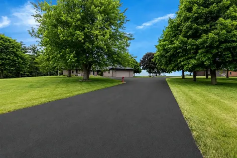 11N025 Burlington Road Hampshire IL 60140