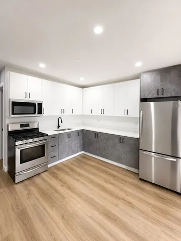 5527 South Loomis Boulevard Chicago IL 60636