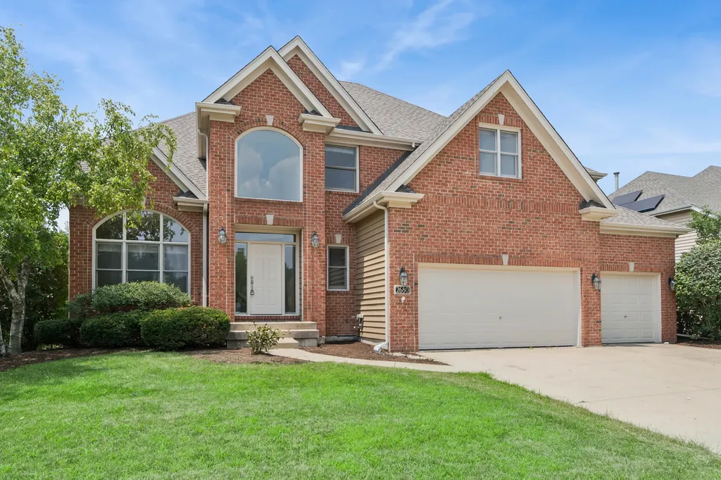 2680 Ginger Woods Drive Aurora IL 60502
