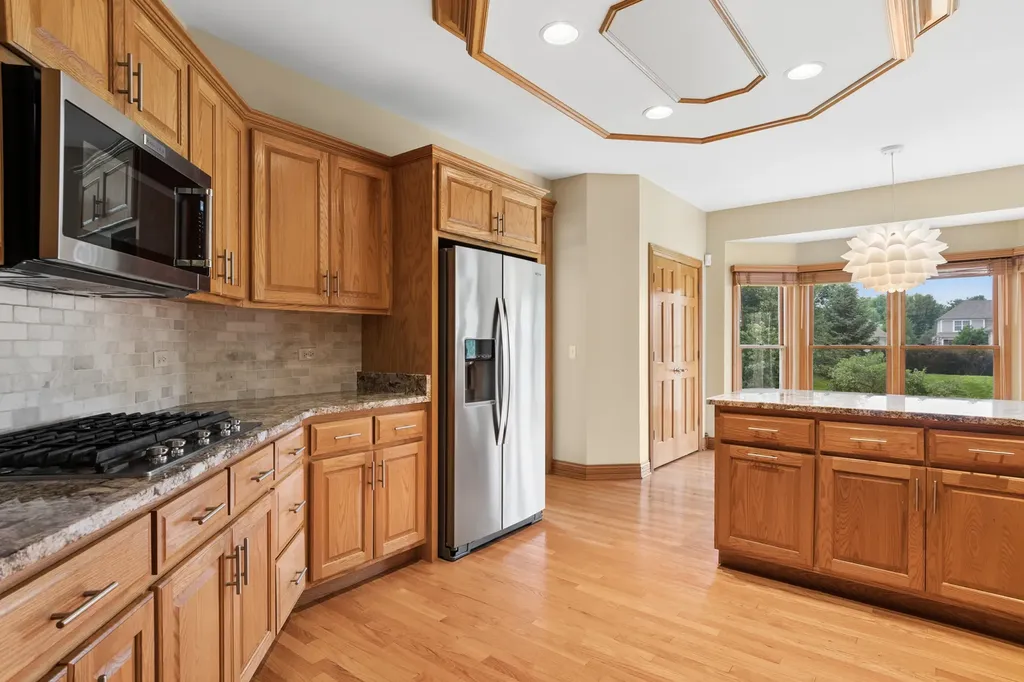 2680 Ginger Woods Drive Aurora IL 60502