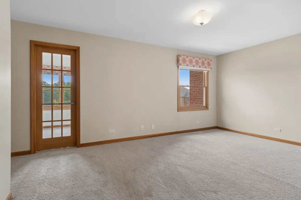 2680 Ginger Woods Drive Aurora IL 60502