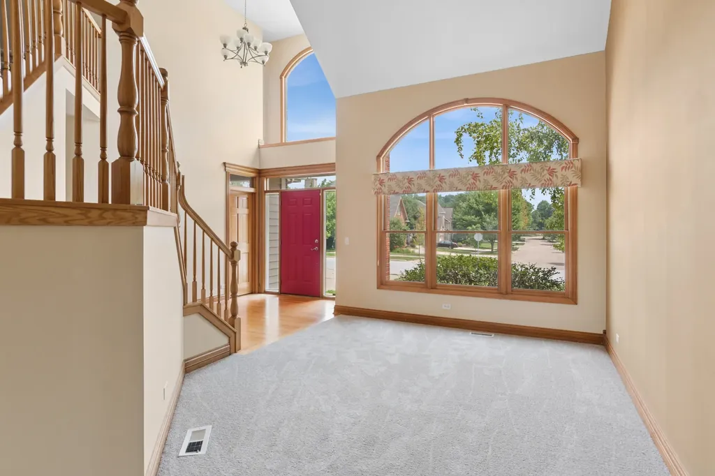 2680 Ginger Woods Drive Aurora IL 60502