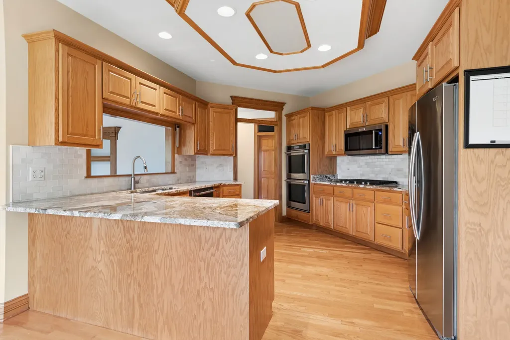 2680 Ginger Woods Drive Aurora IL 60502