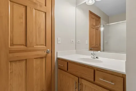 2680 Ginger Woods Drive Aurora IL 60502