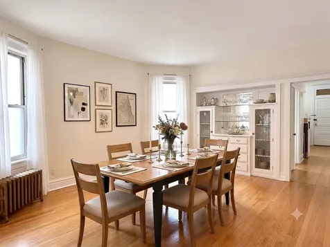 2535 West Eastwood Avenue Chicago IL 60625