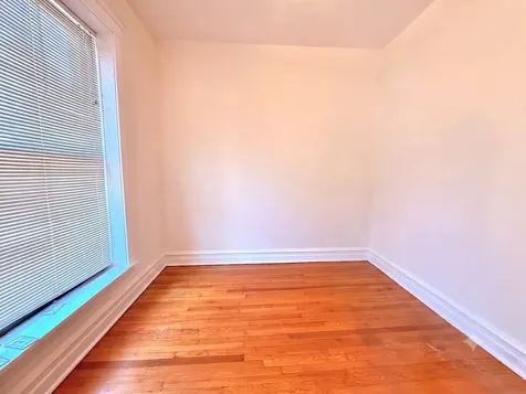 2535 West Eastwood Avenue Chicago IL 60625