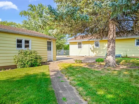 7516 Orion Street Loves Park IL 61111