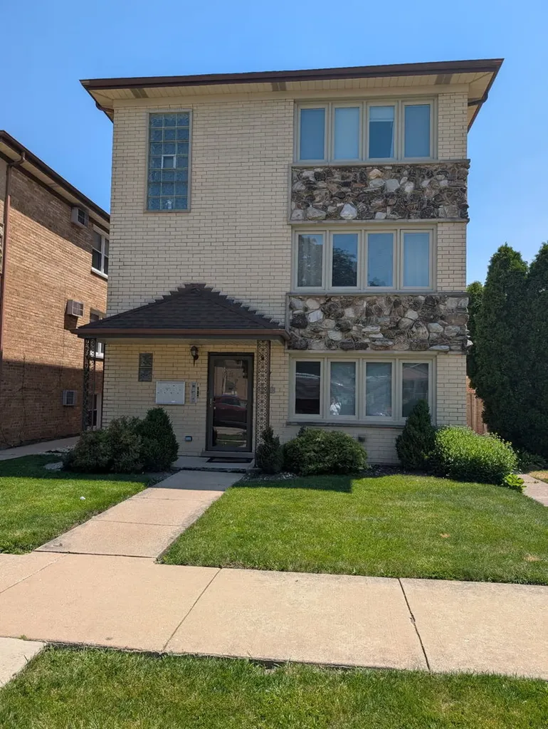 2411 North 77th Court Elmwood Park IL 60707