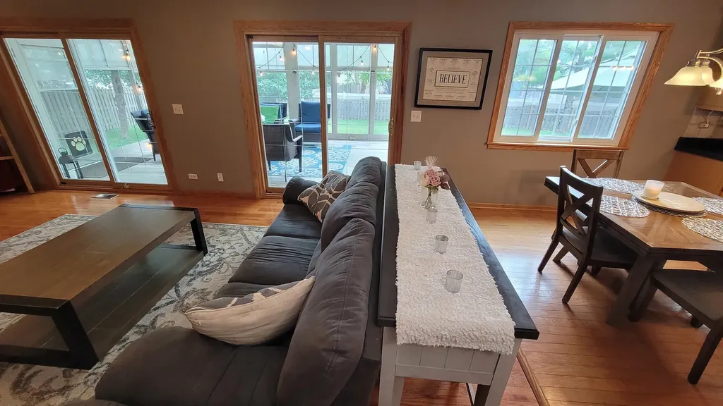3885 Thornberry Way Lake In The Hills IL 60156