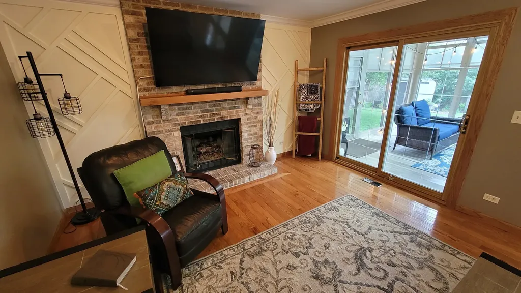 3885 Thornberry Way Lake In The Hills IL 60156