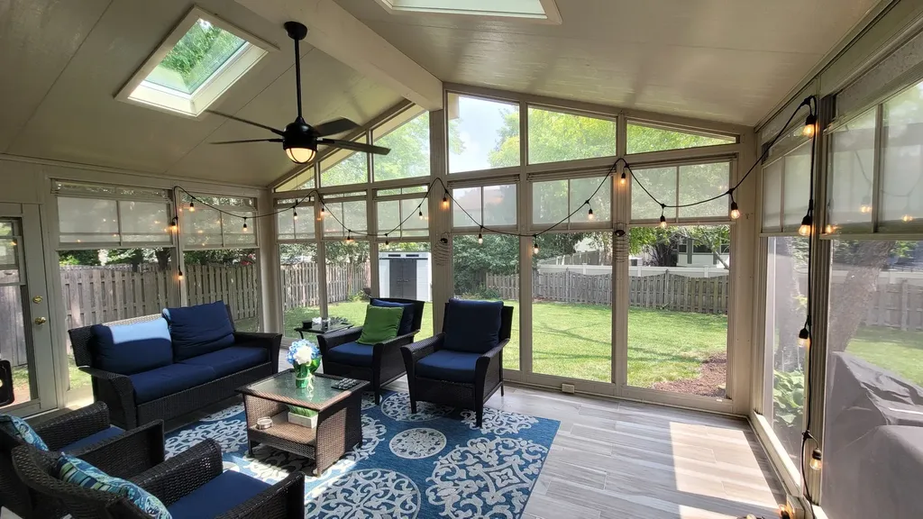 3885 Thornberry Way Lake In The Hills IL 60156
