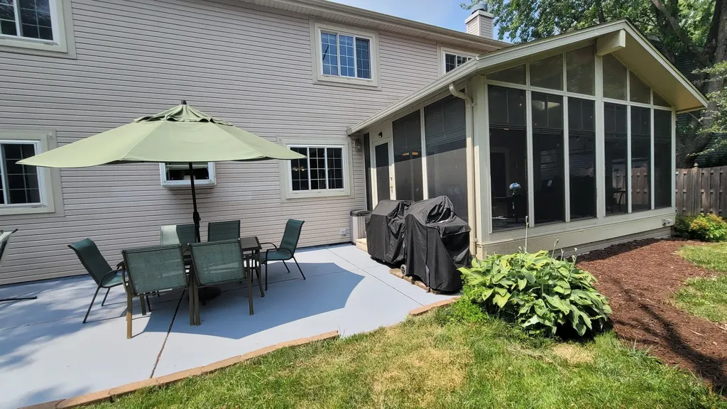 3885 Thornberry Way Lake In The Hills IL 60156
