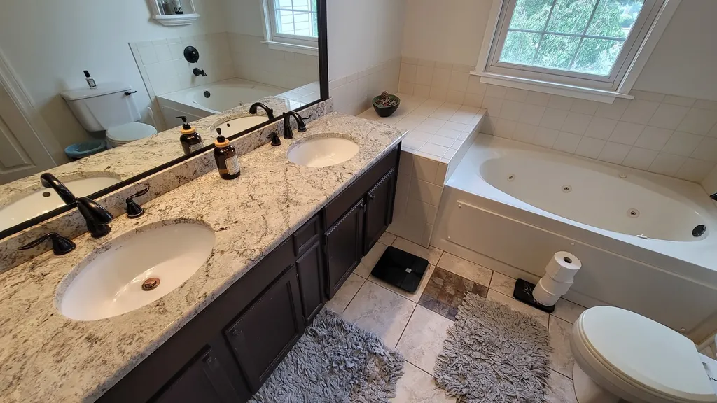 3885 Thornberry Way Lake In The Hills IL 60156
