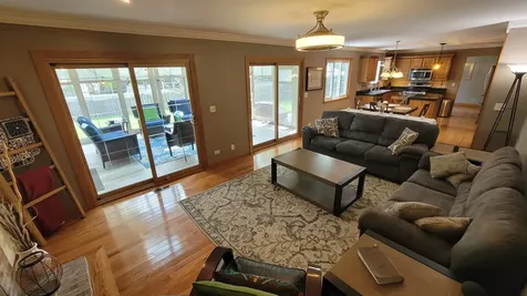 3885 Thornberry Way Lake In The Hills IL 60156