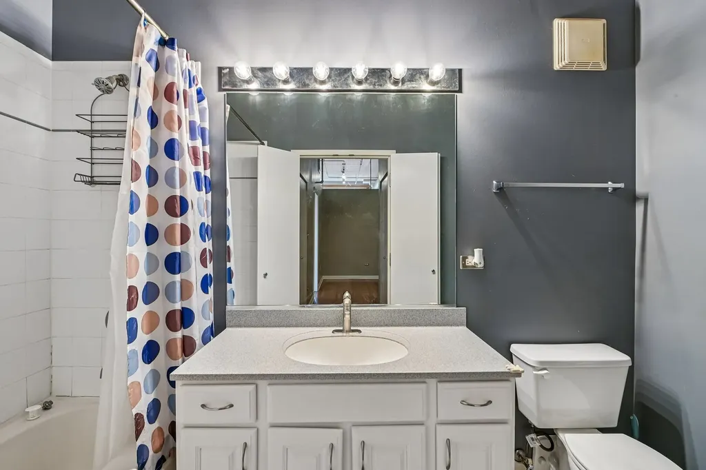 1601 South Michigan Avenue Chicago IL 60616