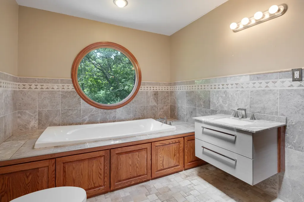 12712 Hensel Road Huntley IL 60142