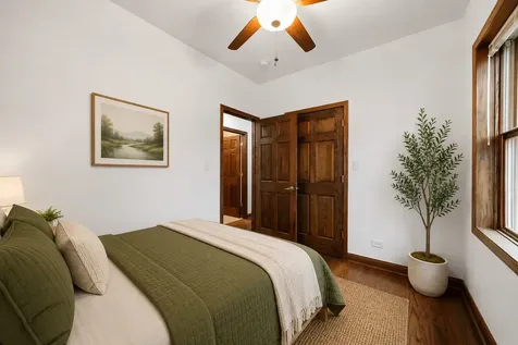 2318 North Hamilton Avenue Chicago IL 60647