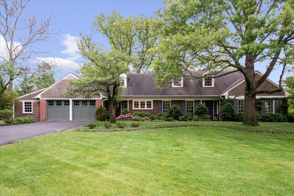 2080 Norfork Road Northfield IL 60093