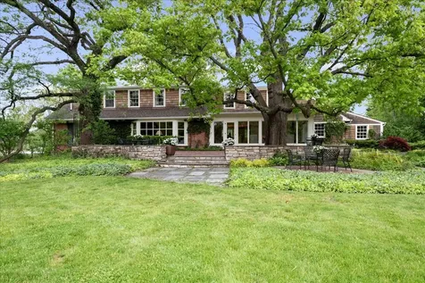 2080 Norfork Road Northfield IL 60093